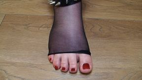 #1 Torn stockings on bbw's feet - red pedicure (no talking)