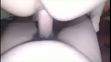 Hot latina sexy de 18 a&ntilde_os termina follando con su padrastro