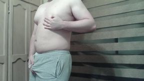 Hot muscular stud shows off and dances