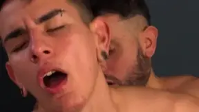 Bareback Me Daddy - Young Daniel bareback blowjobs