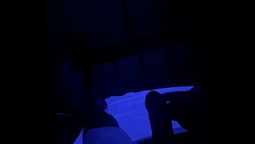 Testando a luz negra.