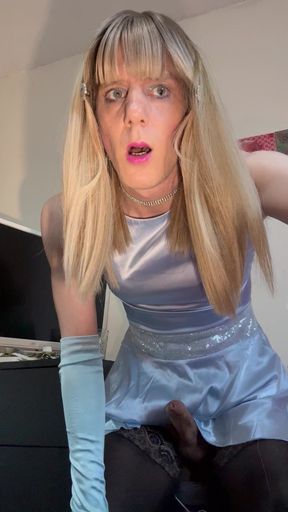 Jess Rides Dildo