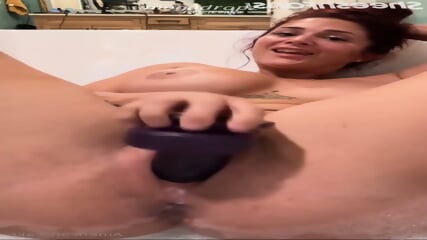 American_cake Bath Time Black Dildo Fucked Sextape
