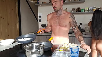 C&#039_&egrave_ chi fa I Vlog vestiti e C&#039_&egrave_ chi fa I Vlog nudi! Stevemorireal