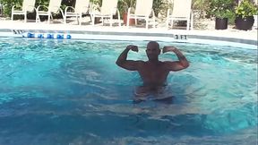 HARDBODY ITALIAN PORNSTAR MAXXX LOADZ SHADOW BOXING IN THE POOL