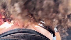 Un po' di gossip nel parco - POMPINO IN PUBBLICO!