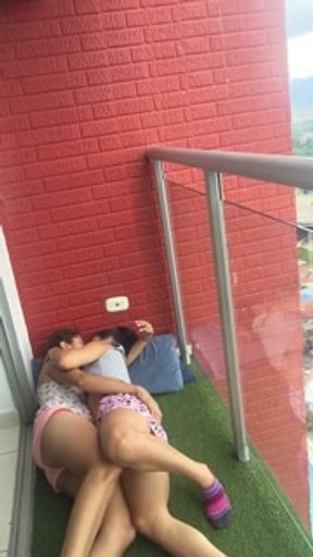 I fuck my girlfriend on the balcony of my apartment