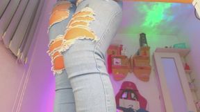 SHOW HOLD AND PEE JEANS April 11th 2026