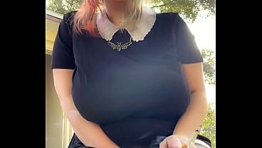 Curvy Alt MILF enjoys a smoke sesh outdoors