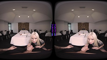 ASS POUNDED BY A HUGE COCK in Vr Porn