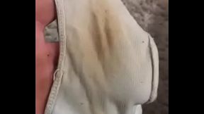 Bragas muy sucias de mi madre