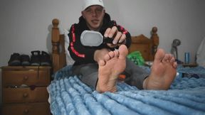 Smelly Alpha Feet Rituals - How Master E Makes His Feet Stinky