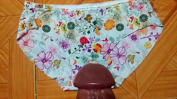 Rừng hoa em h&agrave_ng x&oacute_m | Cum on panties compilation the best!