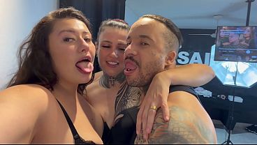 Reencontrei o Casal DNA e eles me fizeram gozar t&atilde_o gostoso que agora eu s&oacute_ quero ser marmita de casal