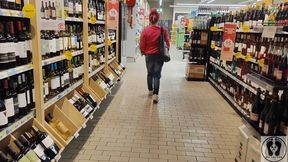 Crazy Rebeca Addams in Jeans Buttcrack at the Supermarket