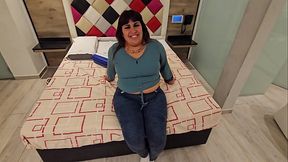 curvy argentina nos ense&ntilde_a sus habilidades sexuales en un motel