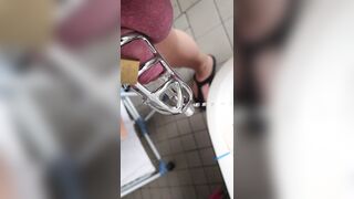 Urinate in the manstick box with catheter in pantyhose