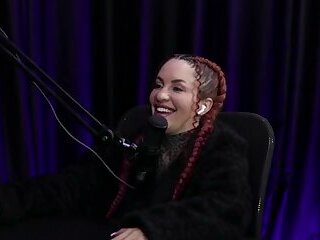 She worked as an for years and was fired from telemarketing - Roberta Faganelli (Moai TV)