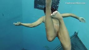 ”Krasula Fedorchuk enjoys the swimming pool for herself only”