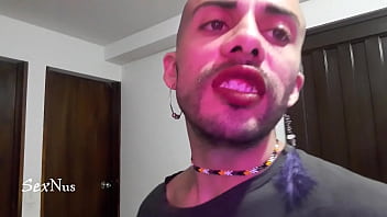 Caliente comida dentro de mi boca