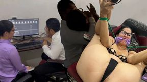 Boss fucks his employee secretary is dominated, fucked hard, squirt on the boss's face!