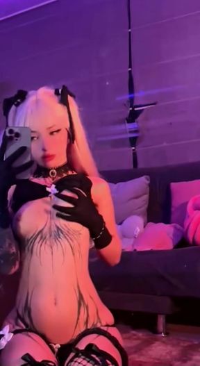 Curvy Onlyfan shows off her big ass and natural tits