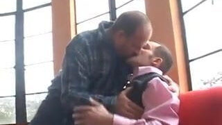 Masturbação, pênis, peludo, velho e jovem, velho, pequeno, papai – ursos jovens gays sendo fodidos analmente, pau grande