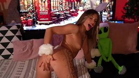 snowbunny vs. monster dildo