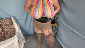 Vgq14 Aunty Sandra Layered up Again