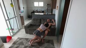 foi me mostrar a fantasia dela e me deixou com tesao entao teve que deixar eu meter a piroca pra dentro com forca