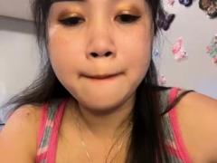 Hot Busty Webcam Chick Solo Masturbation