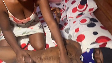 Hunny girl friend wants some dick