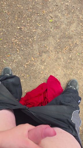 I'm really horny again in the parking lot in the forest a671