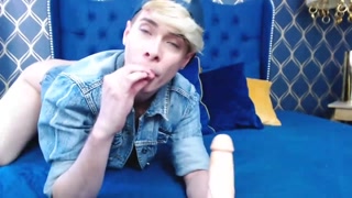 The guy found a dick in the stepsister's room and decided to try it