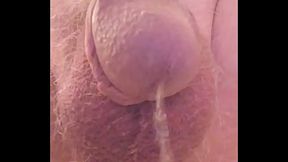 Faggot pissing