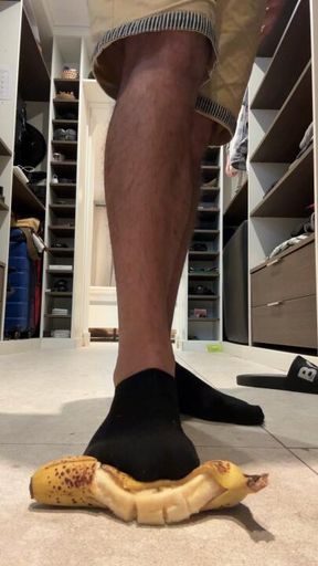 CRUSHING YOU UNDER MY FEET 🦶🏻