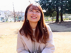 お金欲しさに不倫セックスを撮影するスケベな性欲マダム