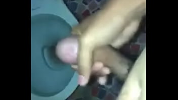 Young twink cumming in bathroom