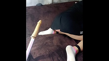 Penetracion Anal - Jovencita Caliente mariqutas - LadyBoy Jugando con Gran Dildo- Tranny - Ruby Queen