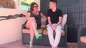 Judys Xxx - Horny Milf On Holiday Jojo Robinson Seduces The Waiter