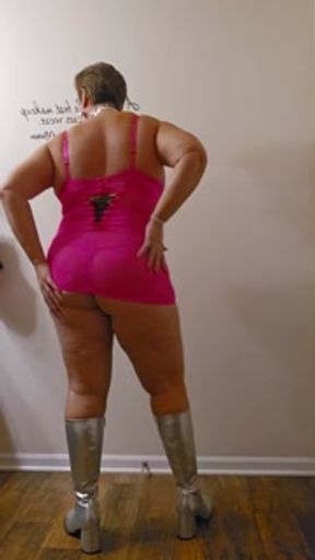 Strip Tease with 💦💦💦