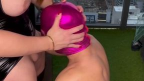 COLOCANDO SAFADO PARA PAGAR BOQUETE E FODENDO O CU DELE