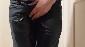 Soaking jeans with lots of pee