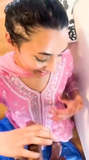 Indian woman in pink dress