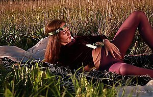 Famegirls nora vid 01