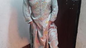 Abbu jaan ne jabar dasti meri chut mari