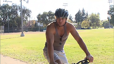 Stephanie Sage And Tanner Mayes Fuck A Bike Messenger Together On A Whim