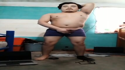 Jesus en boxer jalandose el pene avienta semen #107