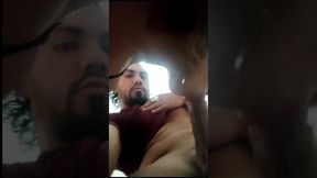 caseiro fodendo o cu gigante da boneca no pelo e gozando dentro