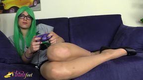 Sexy tranny feet play and playing a game with a dong